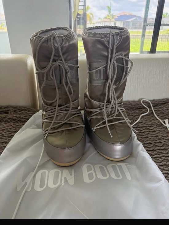 Moon Boot Shoes - Moon Boot Metallic Grey Lace-Up Snow Boots